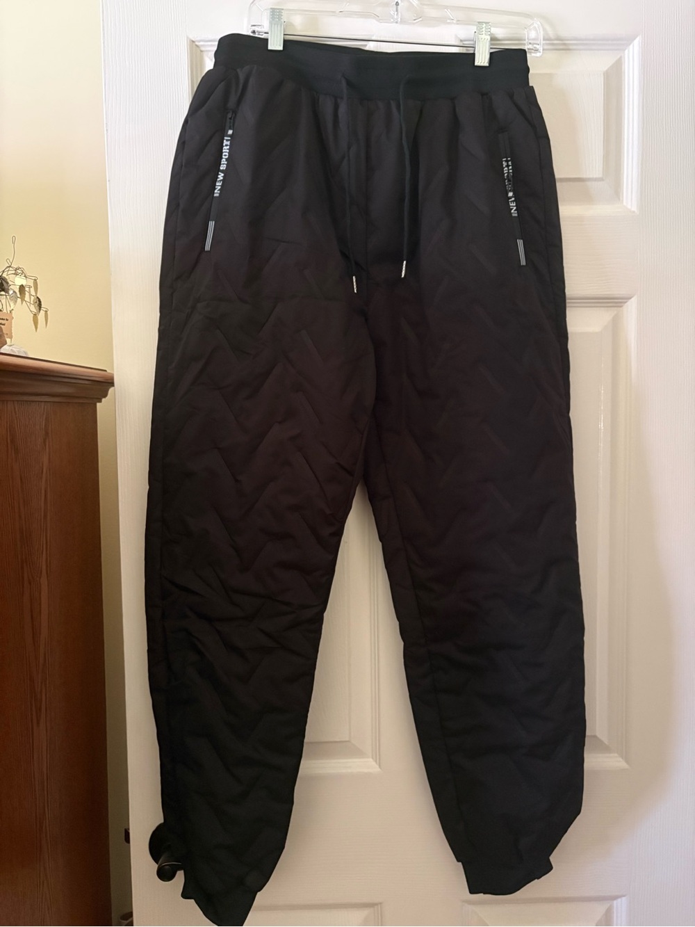 SHEIN Black Quilted Jogger Sweatpants with Drawstring